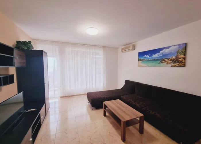 מלון Breeze Complex