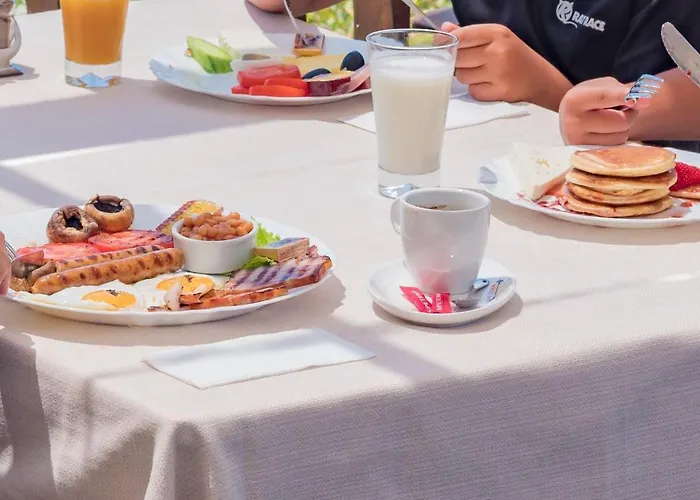 Breeze Complex Отель