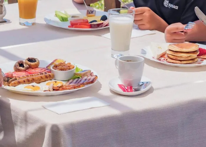 Breeze Complex Hotel